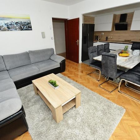 Apartmani Ivan Kaštela Eksteriør bilde