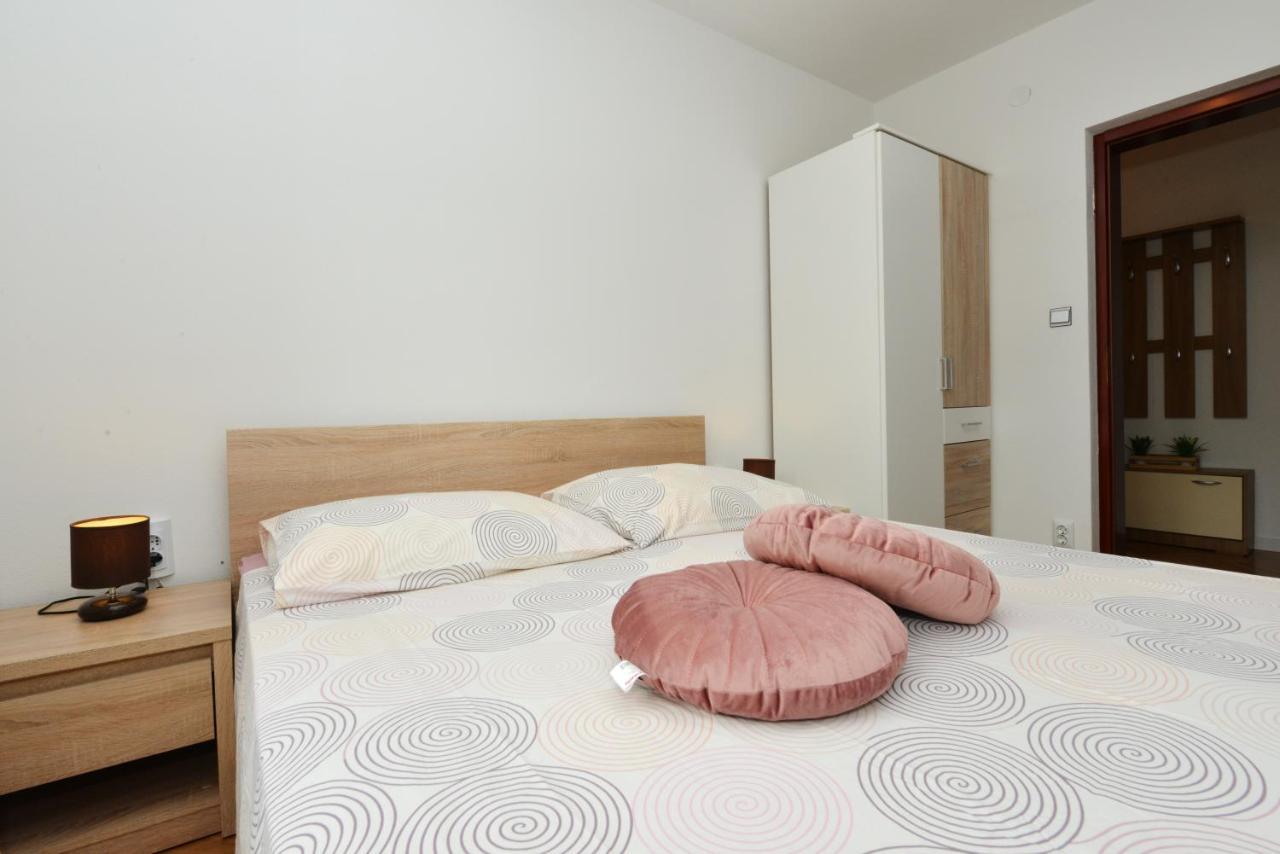 Apartmani Ivan Kaštela Eksteriør bilde