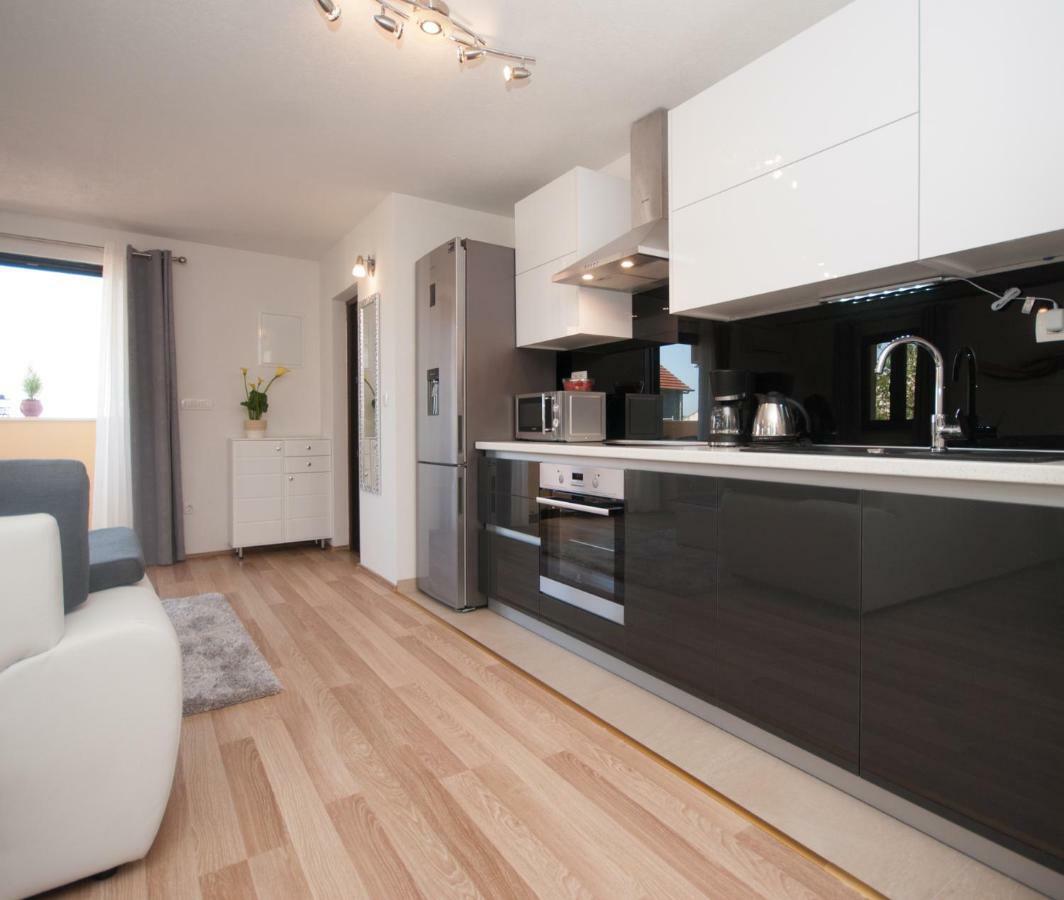 Apartmani Ivan Kaštela Eksteriør bilde